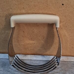 Vintage Ekco Dough Blender